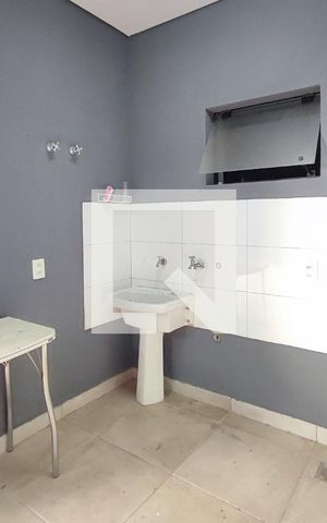 Casa de condomínio à venda com 520m², 4 quartos e 5 vagasÁrea de Serviço