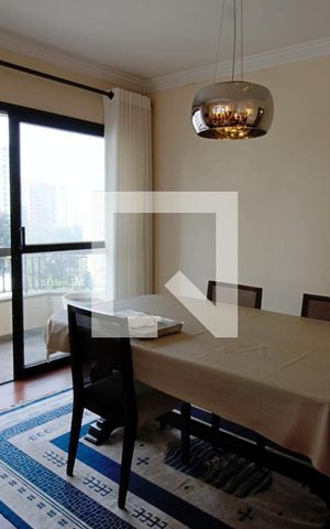 Apartamento à venda com 274m², 3 quartos e 3 vagas Apartamento à venda com 274m², 3 quartos e 3 vagasSala