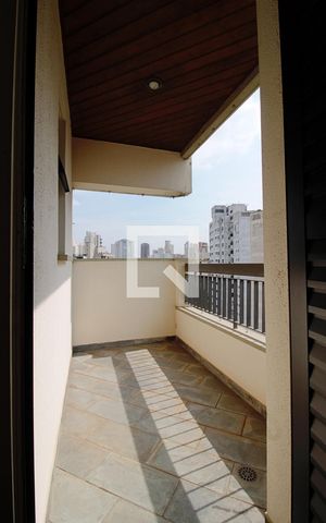 Apartamento à venda com 274m², 3 quartos e 3 vagas Apartamento à venda com 274m², 3 quartos e 3 vagasVaranda da Suíte 2