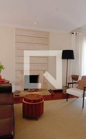 Apartamento à venda com 274m², 3 quartos e 3 vagas Apartamento à venda com 274m², 3 quartos e 3 vagasSala