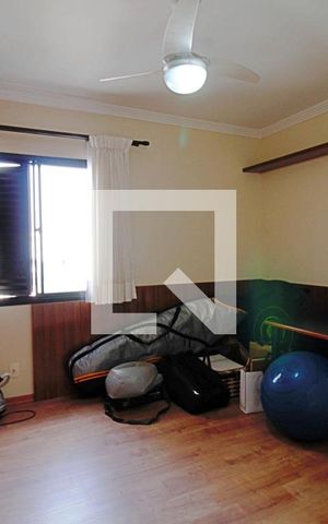 Apartamento à venda com 274m², 3 quartos e 3 vagas Apartamento à venda com 274m², 3 quartos e 3 vagasSuíte 1
