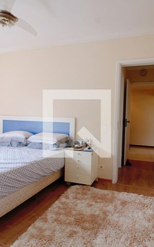 Apartamento à venda com 274m², 3 quartos e 3 vagas Apartamento à venda com 274m², 3 quartos e 3 vagasSuíte 2