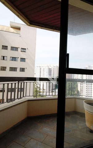 Apartamento à venda com 274m², 3 quartos e 3 vagas Apartamento à venda com 274m², 3 quartos e 3 vagasVaranda da Sala