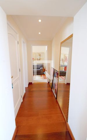 Apartamento à venda com 274m², 3 quartos e 3 vagas Apartamento à venda com 274m², 3 quartos e 3 vagasCorredor