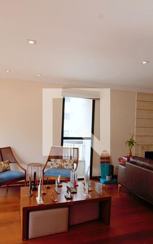 Apartamento à venda com 274m², 3 quartos e 3 vagas Apartamento à venda com 274m², 3 quartos e 3 vagasSala