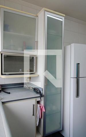 Apartamento à venda com 274m², 3 quartos e 3 vagas Apartamento à venda com 274m², 3 quartos e 3 vagasCozinha