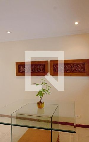 Apartamento à venda com 274m², 3 quartos e 3 vagas Apartamento à venda com 274m², 3 quartos e 3 vagasCopa