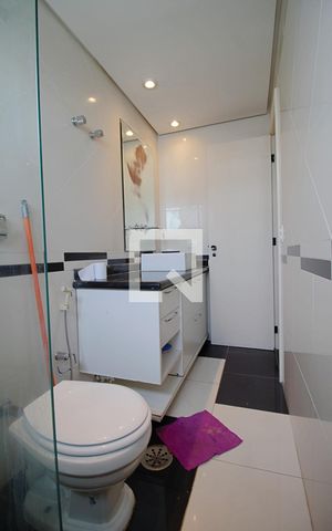 Apartamento à venda com 274m², 3 quartos e 3 vagas Apartamento à venda com 274m², 3 quartos e 3 vagasBanheiro da Suíte 1