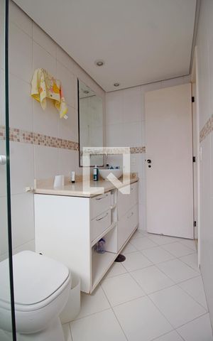 Apartamento à venda com 274m², 3 quartos e 3 vagas Apartamento à venda com 274m², 3 quartos e 3 vagasBanheiro da Suíte 3