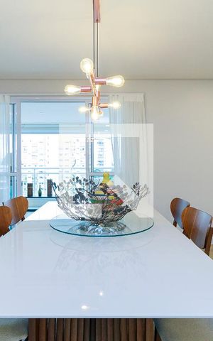 Apartamento para alugar com 155m², 3 quartos e 3 vagas Apartamento para alugar com 155m², 3 quartos e 3 vagasSala