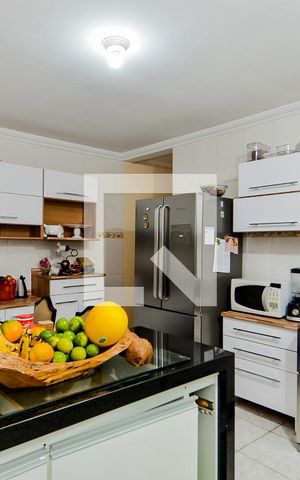 Casa para alugar com 220m², 3 quartos e 2 vagasCozinha