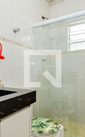 Casa para alugar com 220m², 3 quartos e 2 vagasBanheiro