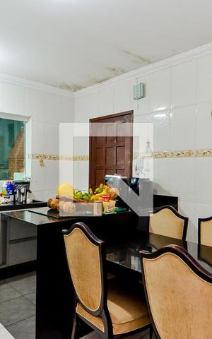 Casa para alugar com 220m², 3 quartos e 2 vagasCozinha