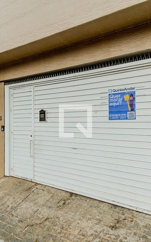 Casa para alugar com 220m², 3 quartos e 2 vagasPlaquinha 