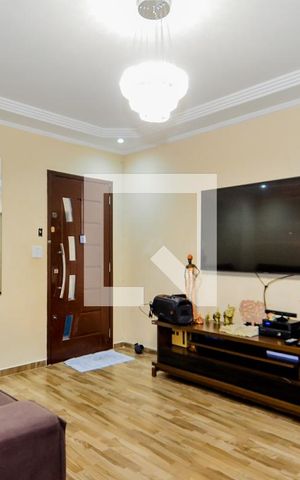 Casa para alugar com 220m², 3 quartos e 2 vagasSala
