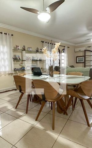 Casa de condomínio para alugar com 250m², 3 quartos e 2 vagas Casa de condomínio para alugar com 250m², 3 quartos e 2 vagasSala