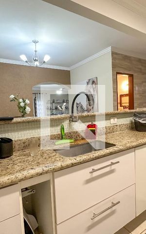 Casa de condomínio para alugar com 250m², 3 quartos e 2 vagas Casa de condomínio para alugar com 250m², 3 quartos e 2 vagasCozinha