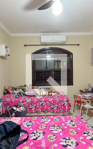 Casa de condomínio para alugar com 250m², 3 quartos e 2 vagas Casa de condomínio para alugar com 250m², 3 quartos e 2 vagasSuíte 1