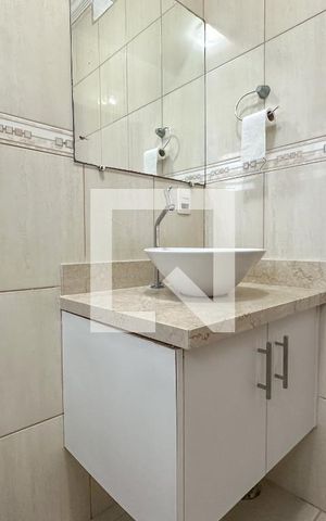 Casa de condomínio para alugar com 250m², 3 quartos e 2 vagas Casa de condomínio para alugar com 250m², 3 quartos e 2 vagasBanheiro 1