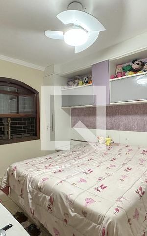 Casa de condomínio para alugar com 250m², 3 quartos e 2 vagas Casa de condomínio para alugar com 250m², 3 quartos e 2 vagasSuíte 2