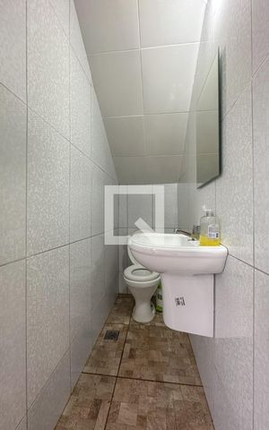 Casa de condomínio para alugar com 250m², 3 quartos e 2 vagas Casa de condomínio para alugar com 250m², 3 quartos e 2 vagasBanheiro externo