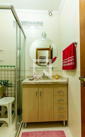 Apartamento para alugar com 80m², 2 quartos e sem vaga Apartamento para alugar com 80m², 2 quartos e sem vagaBanheiro