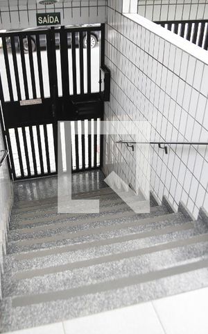 Apartamento para alugar com 45m², 1 quarto e 1 vagaEscada