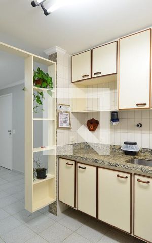 Apartamento à venda com 160m², 4 quartos e 2 vagasCozinha