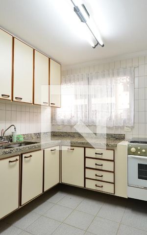 Apartamento à venda com 160m², 4 quartos e 2 vagasCozinha