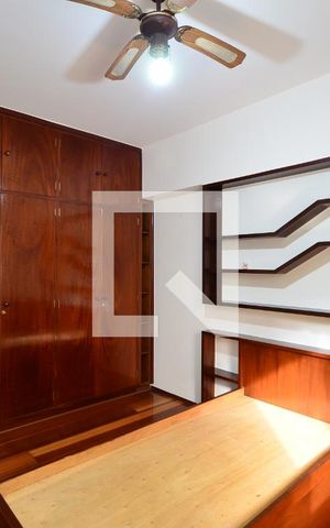 Apartamento à venda com 160m², 4 quartos e 2 vagasQuarto 2