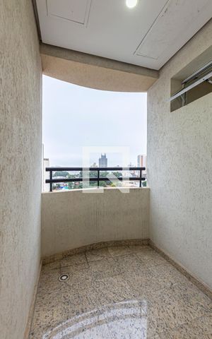 Apartamento à venda com 43m², 1 quarto e 1 vaga Apartamento à venda com 43m², 1 quarto e 1 vagaVaranda