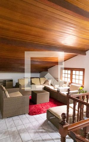 Casa à venda com 300m², 5 quartos e 5 vagas Casa à venda com 300m², 5 quartos e 5 vagassala