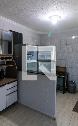 Casa à venda com 300m², 5 quartos e 5 vagas Casa à venda com 300m², 5 quartos e 5 vagascozinha