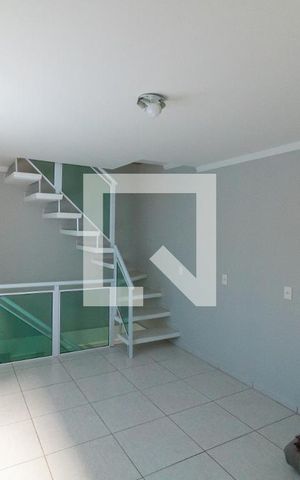 Casa à venda com 300m², 5 quartos e 5 vagas Casa à venda com 300m², 5 quartos e 5 vagasdetalhes