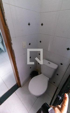 Casa à venda com 300m², 5 quartos e 5 vagas Casa à venda com 300m², 5 quartos e 5 vagasbanheiro