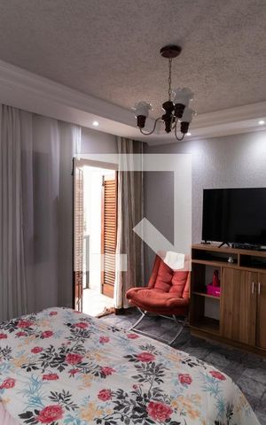 Casa à venda com 300m², 5 quartos e 5 vagas Casa à venda com 300m², 5 quartos e 5 vagasquarto 3