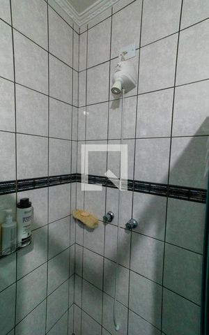 Casa à venda com 300m², 5 quartos e 5 vagas Casa à venda com 300m², 5 quartos e 5 vagasbanheiro