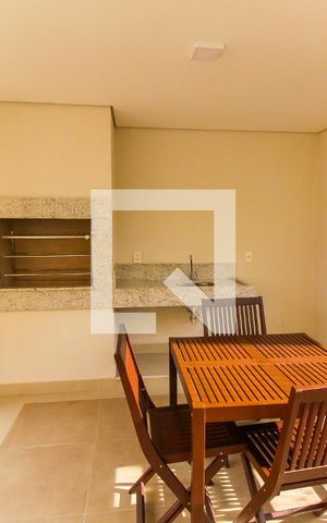 Apartamento para alugar com 34m², 2 quartos e sem vaga Apartamento para alugar com 34m², 2 quartos e sem vagaChurrasqueira