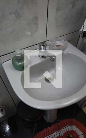 Casa à venda com 91m², 3 quartos e sem vagaBanheiro