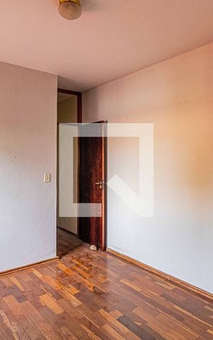Casa à venda com 280m², 3 quartos e 3 vagas Casa à venda com 280m², 3 quartos e 3 vagasQuarto 2