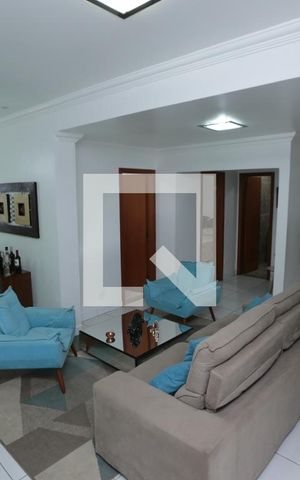 Casa à venda com 328m², 5 quartos e 5 vagasSala