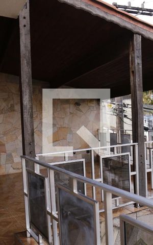 Casa à venda com 330m², 5 quartos e 6 vagasSacada