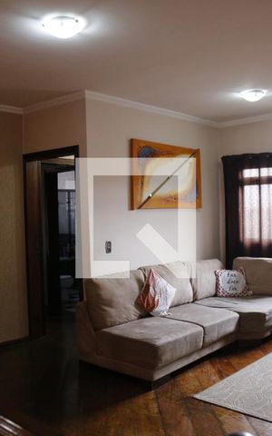 Casa à venda com 330m², 5 quartos e 6 vagasSala 3
