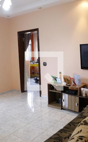 Casa à venda com 330m², 5 quartos e 6 vagasSala 1
