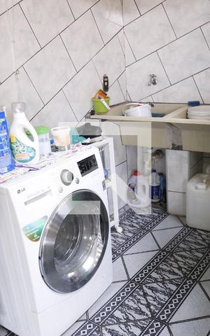 Casa à venda com 330m², 5 quartos e 6 vagasÁrea de Serviço