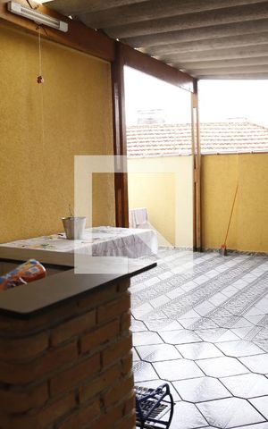 Casa à venda com 330m², 5 quartos e 6 vagasQuintal