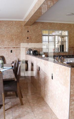 Casa à venda com 330m², 5 quartos e 6 vagasSala de Jantar