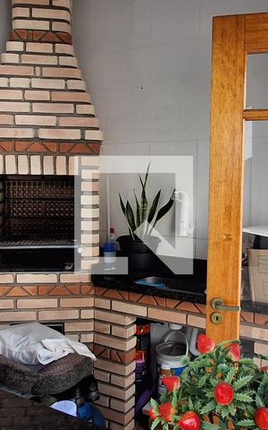 Casa à venda com 145m², 2 quartos e 2 vagas Casa à venda com 145m², 2 quartos e 2 vagasÁrea gourmet