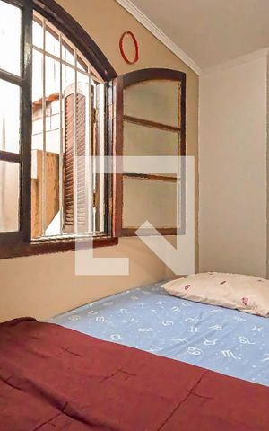 Casa à venda com 152m², 3 quartos e 2 vagasSuíte