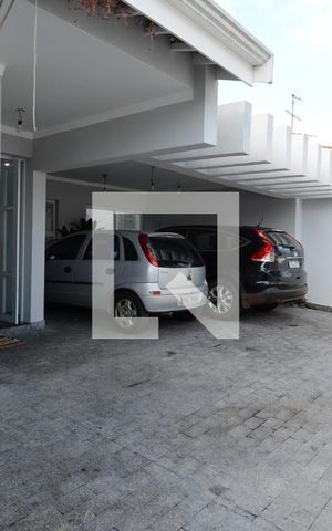 Casa à venda com 300m², 3 quartos e 5 vagasVaga de Garagem